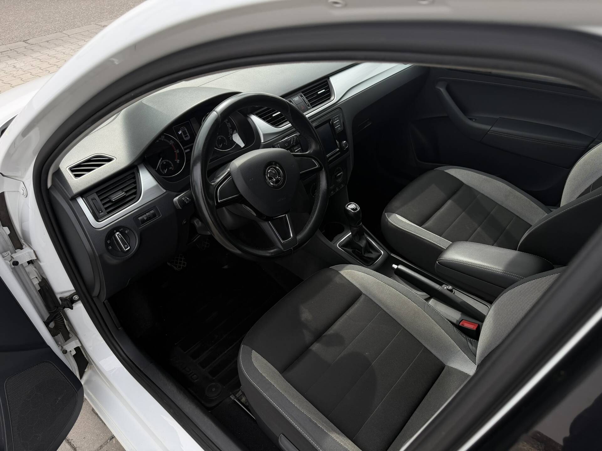 product-gallery-image