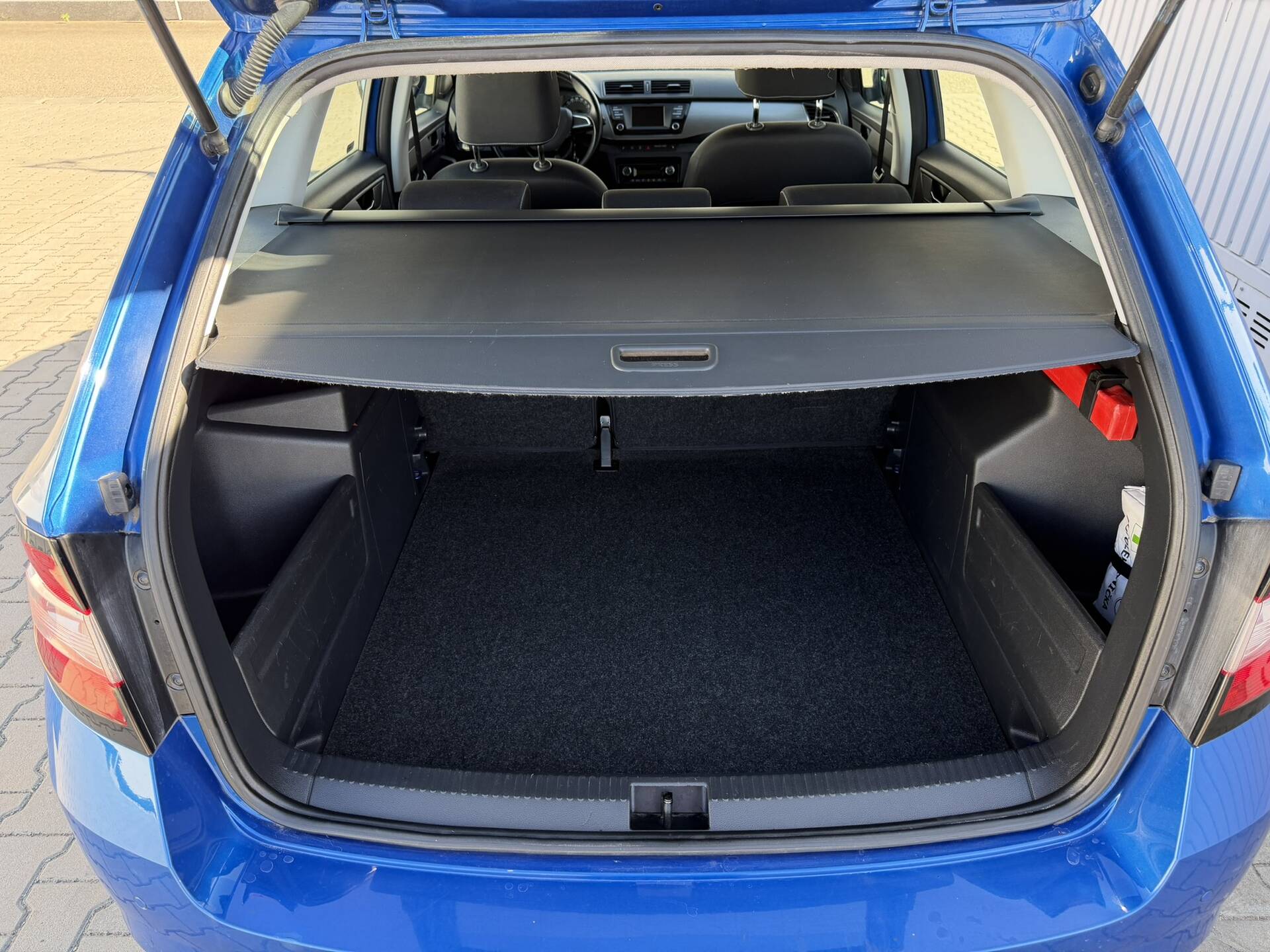 product-gallery-image