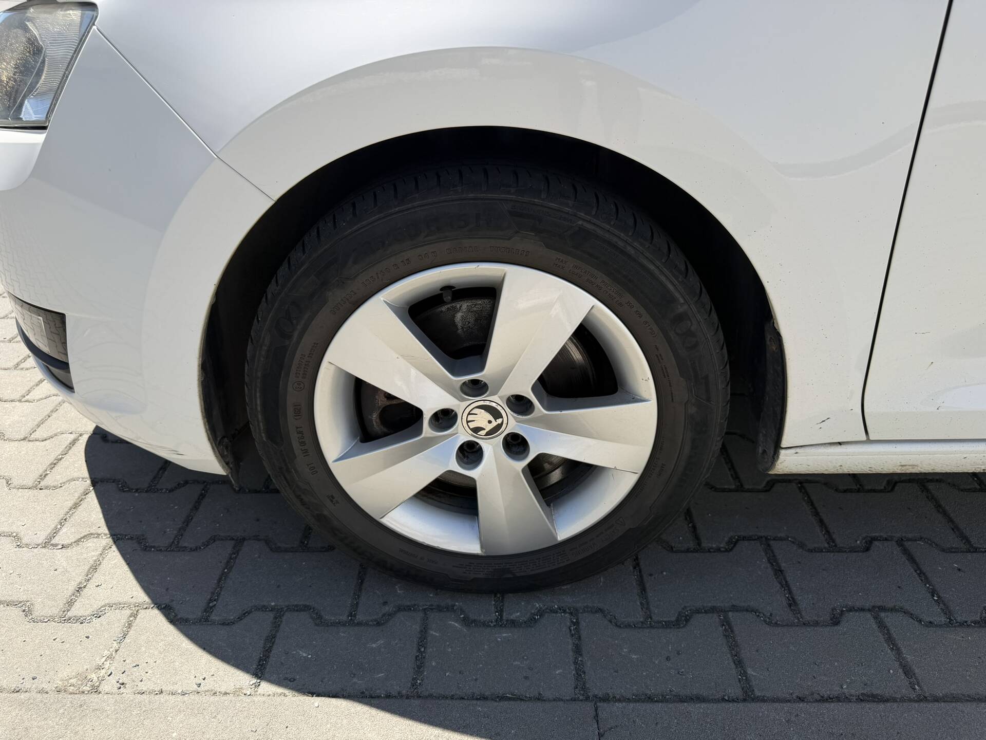 product-gallery-image