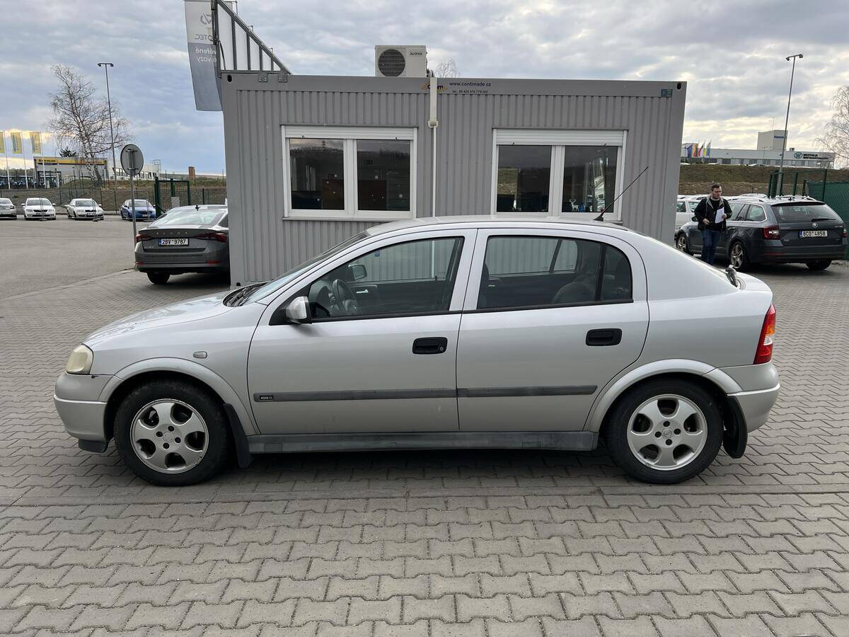 Opel Astra 1.6 74 kW 16V CD