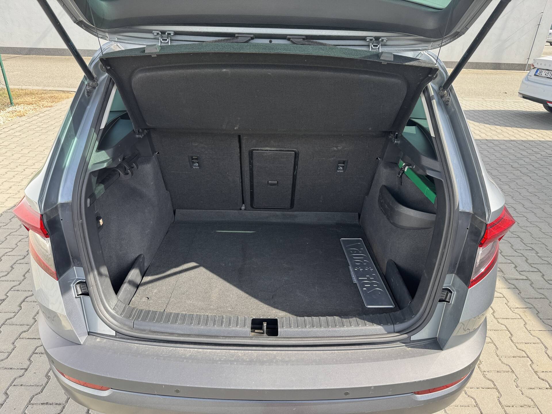 product-gallery-image