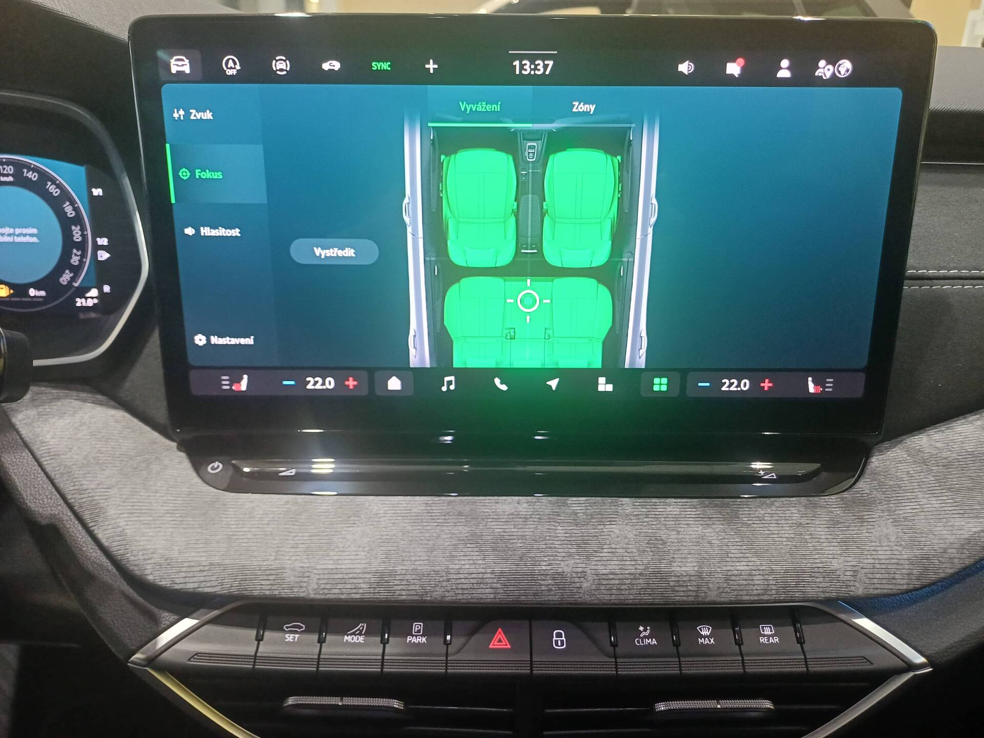 product-gallery-image