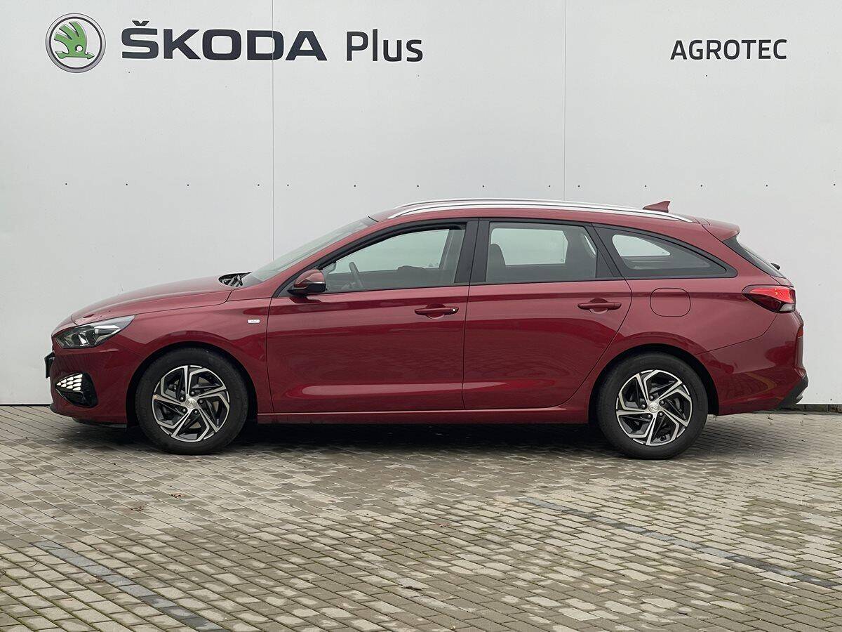 Hyundai i30 1.5 TGDI 118kW Family DCT