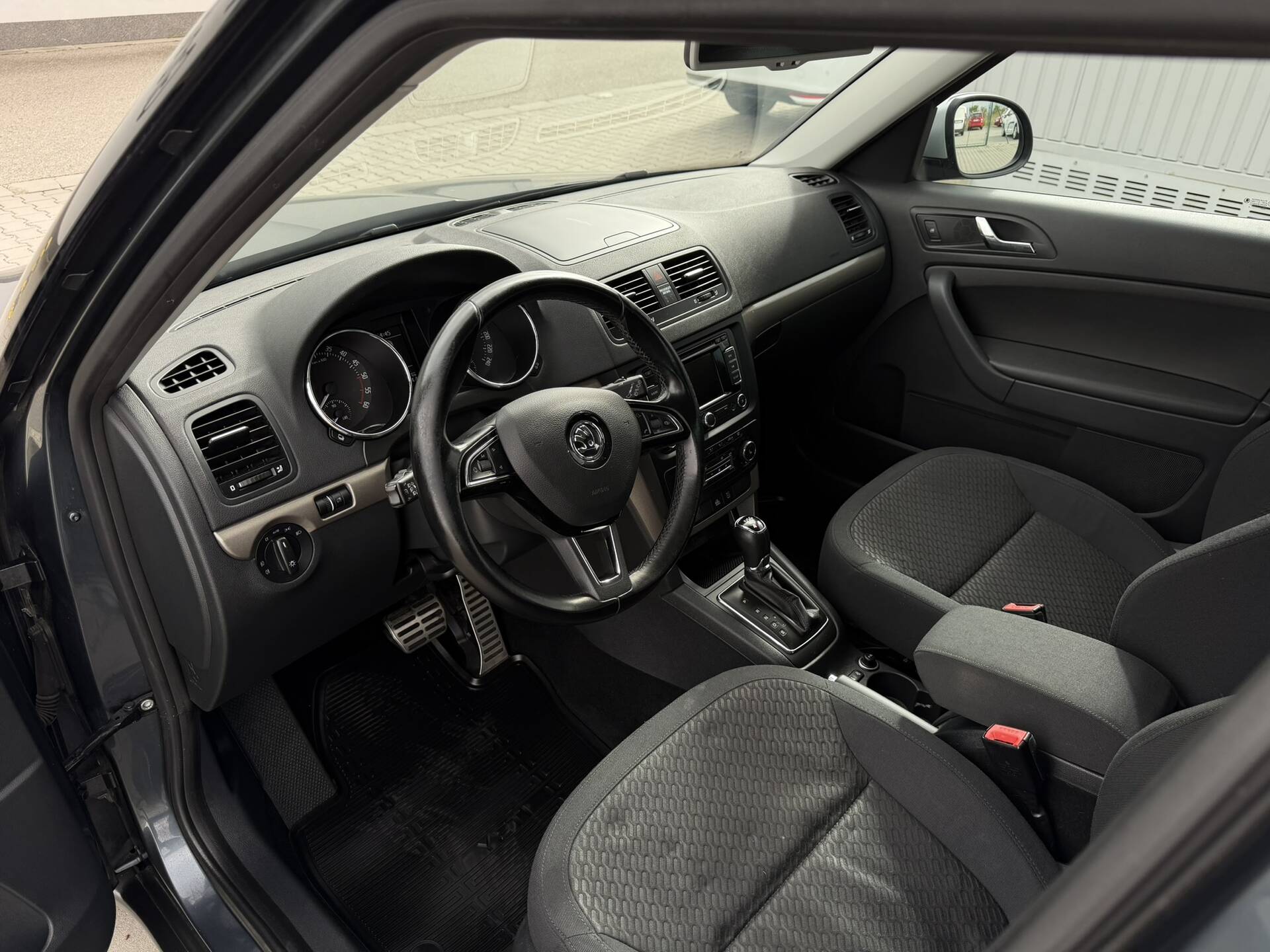 product-gallery-image
