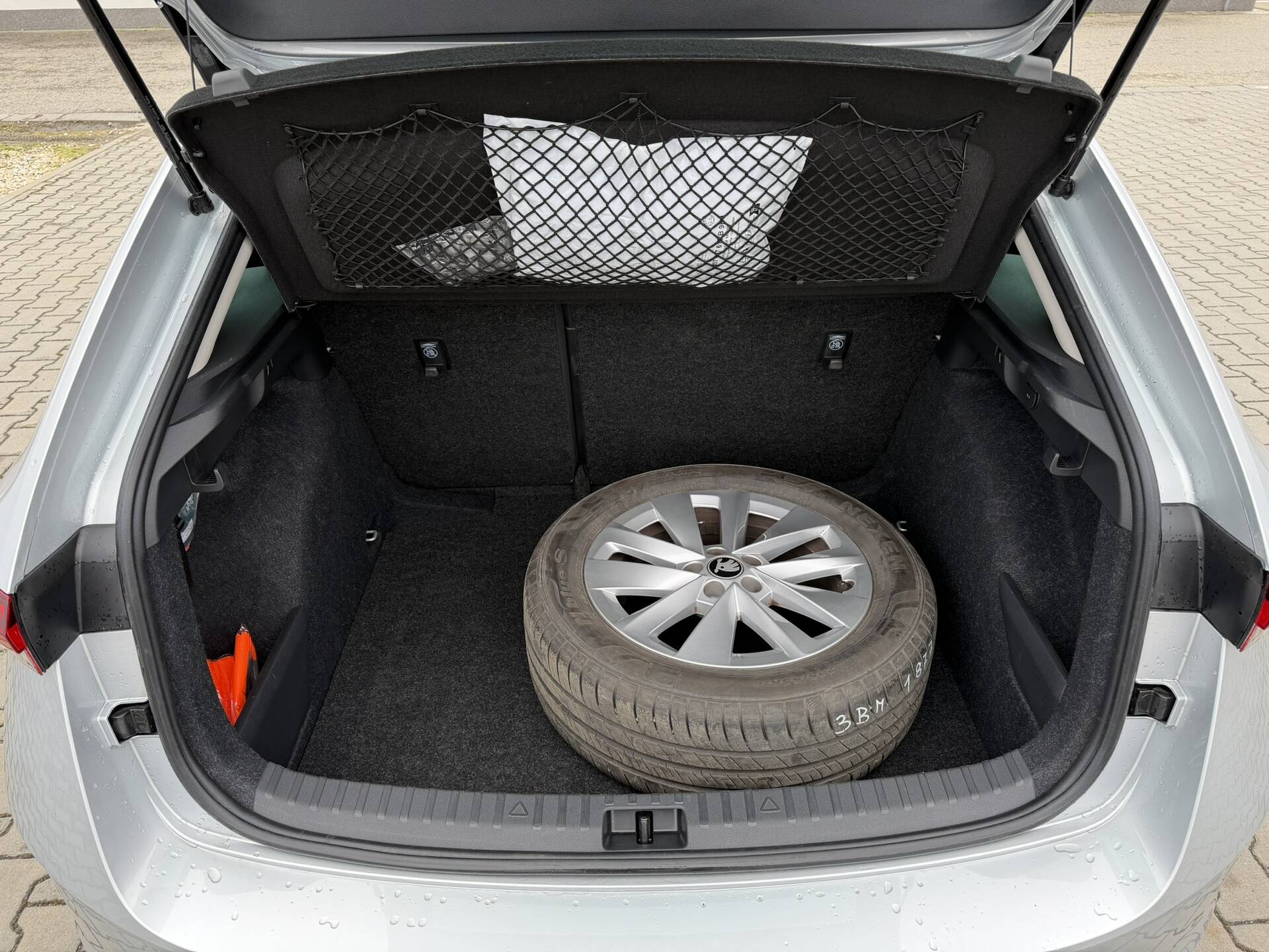 product-gallery-image