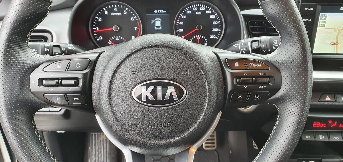 Kia Stonic 1.4 CVVT 74 kW  Premium