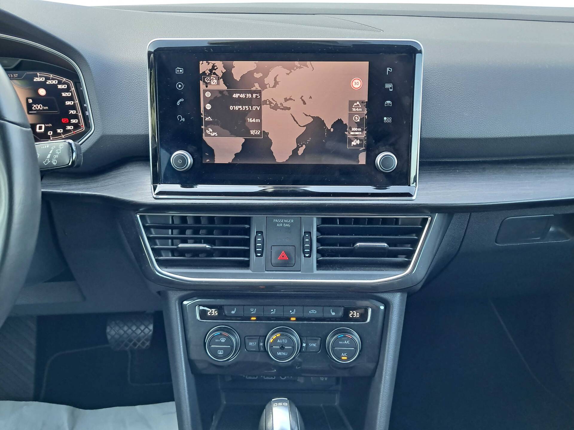 product-gallery-image