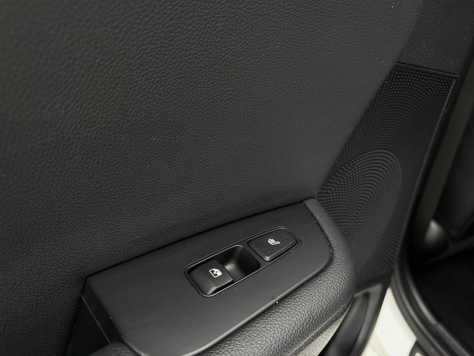 product-gallery-image