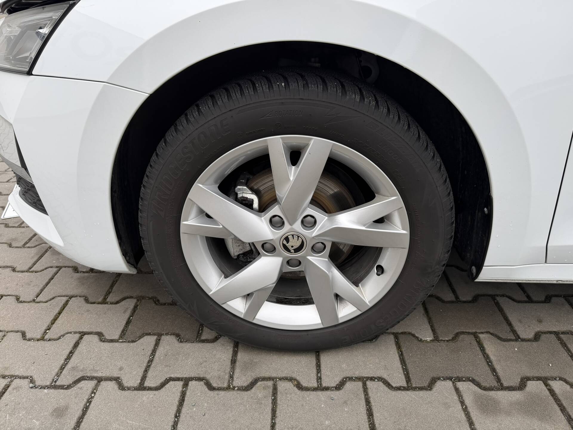 product-gallery-image