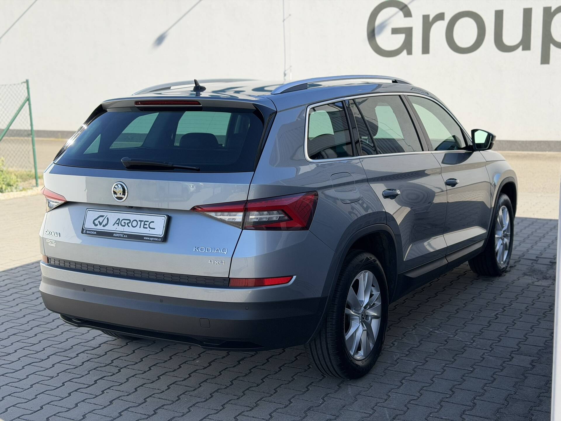 product-gallery-image