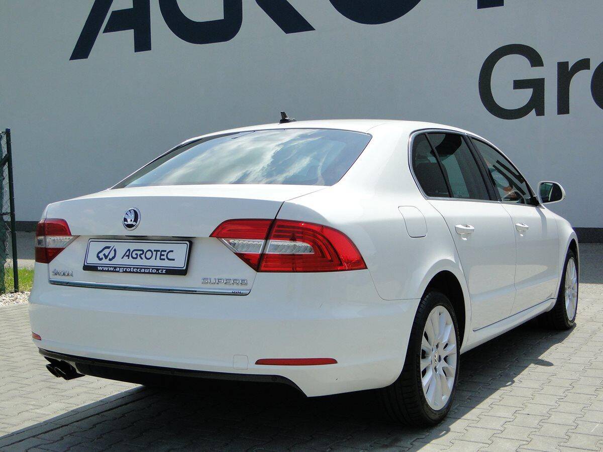 Škoda Superb 2.0 TDI 103kW AMBITION 4X4    
