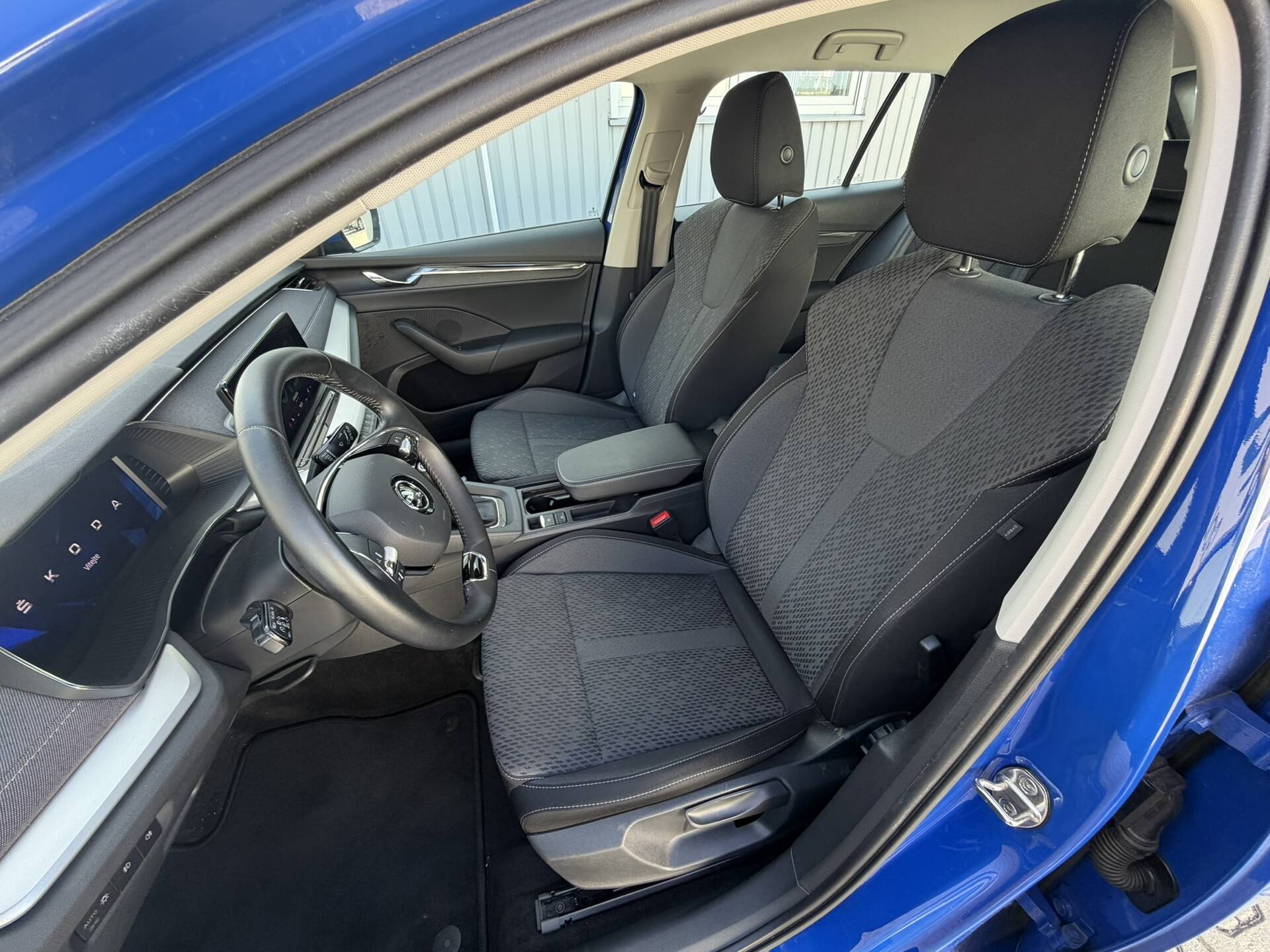 product-gallery-image