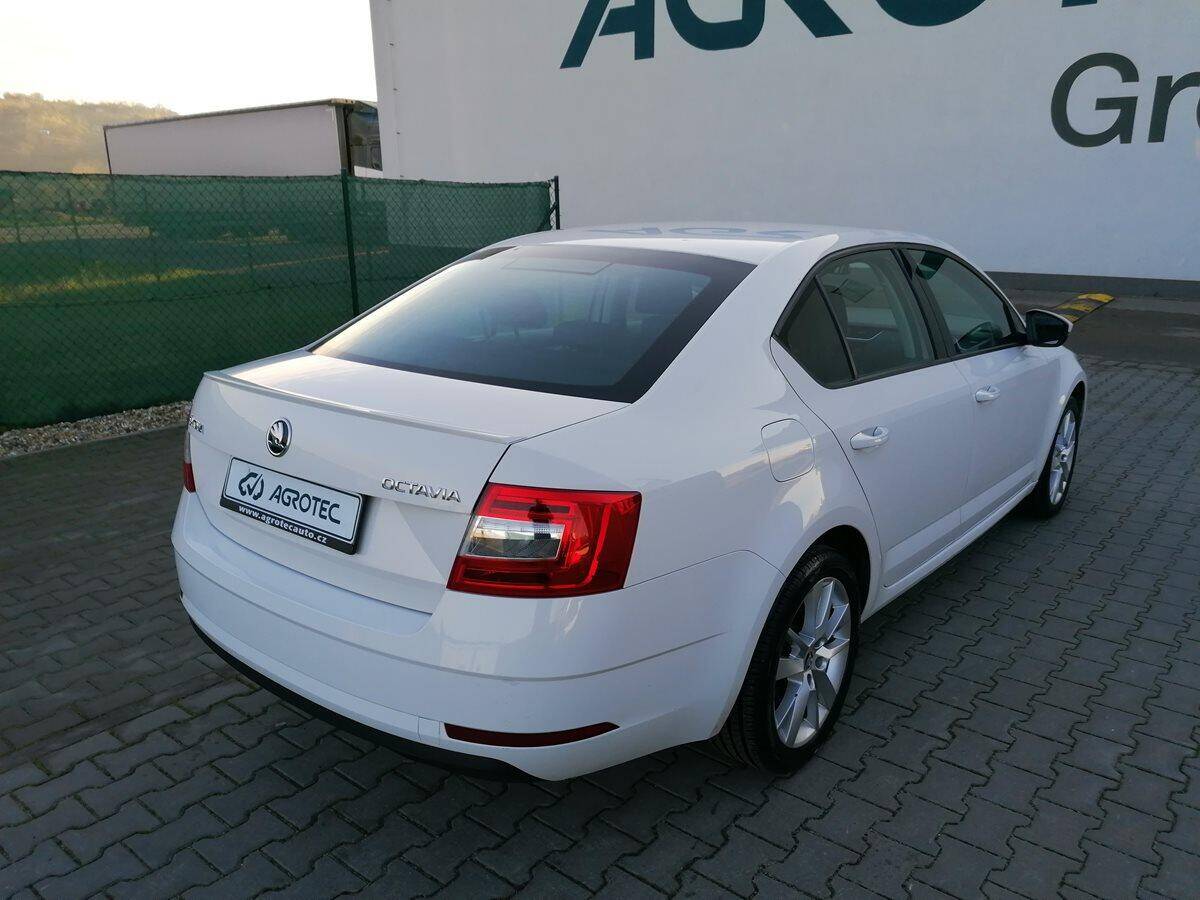 Škoda Octavia 1.8 TSI 132kW Ambition