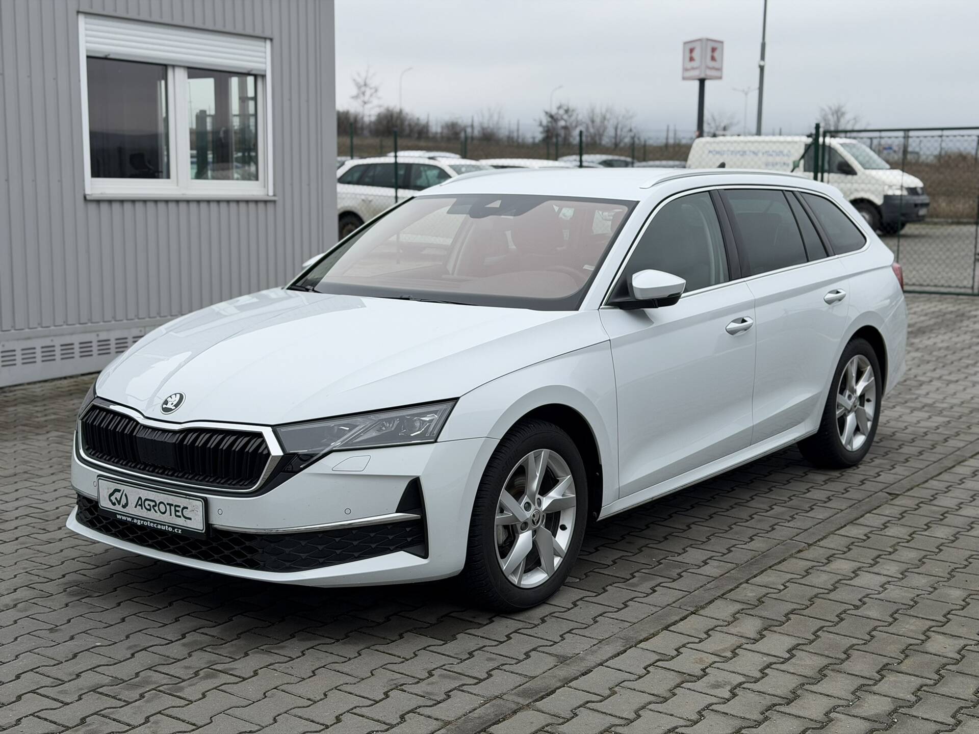 Skoda Octavia 2.0 TDI 110 kW Top Selection DSG