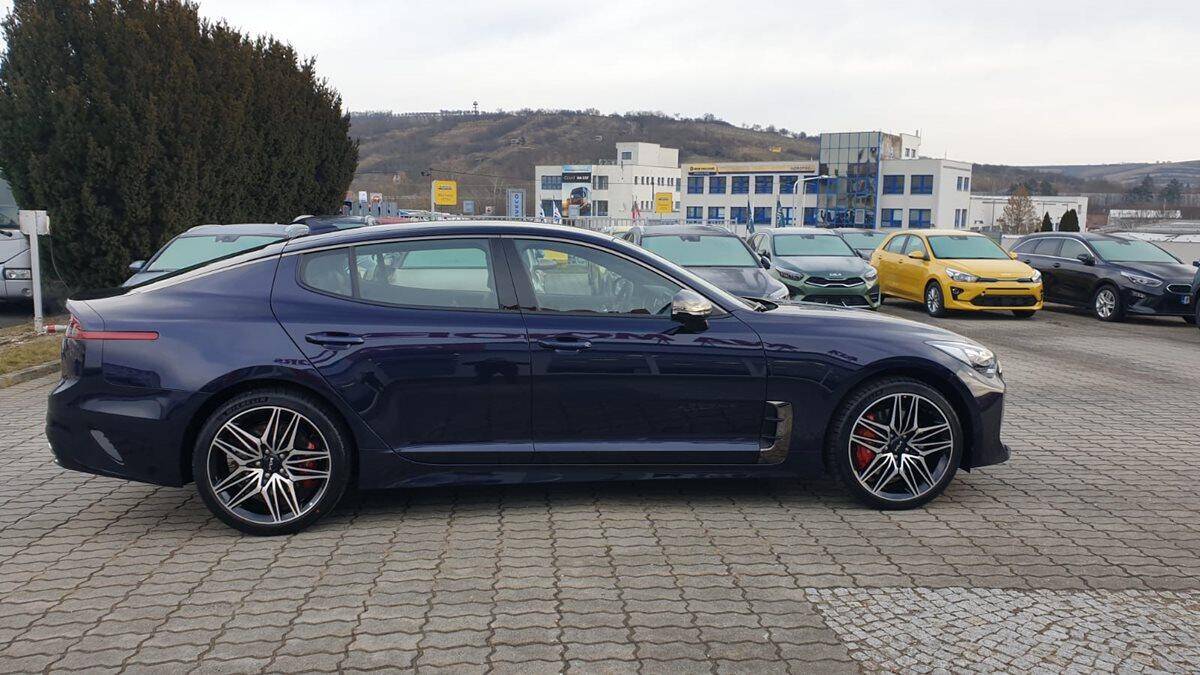 Kia Stinger 3.3 T-GDI 269 kW GT